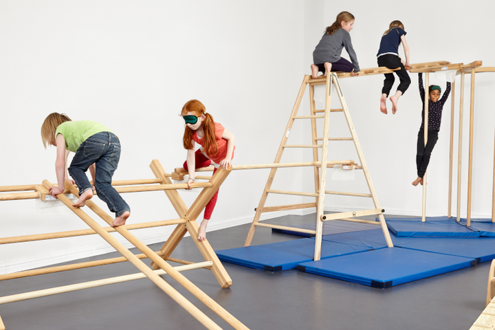  Sport- und Spiel-Bewegungsgeräte für unseren Kindergarten "Kleine Motiv 